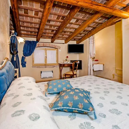 Apartment Porta Antica Centro Storico