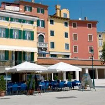 Porta Antica Centro Storico Apartment *