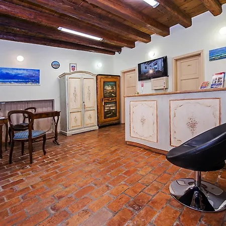 شقة Porta Antica Centro Storico روفينج