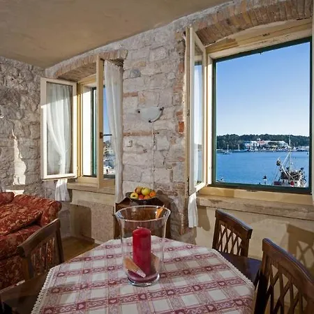 Porta Antica Centro Storico Apartment