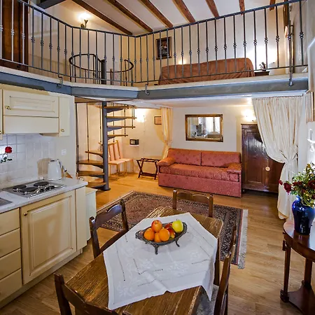 Porta Antica Centro Storico Apartamento *