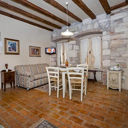 Porta Antica Centro Storico Rovinj