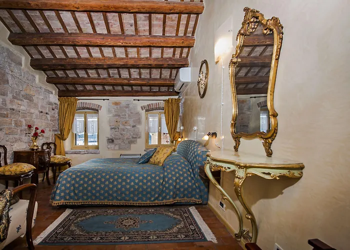 Porta Antica Centro Storico *