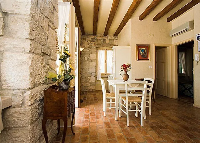 Διαμέρισμα Porta Antica Centro Storico *