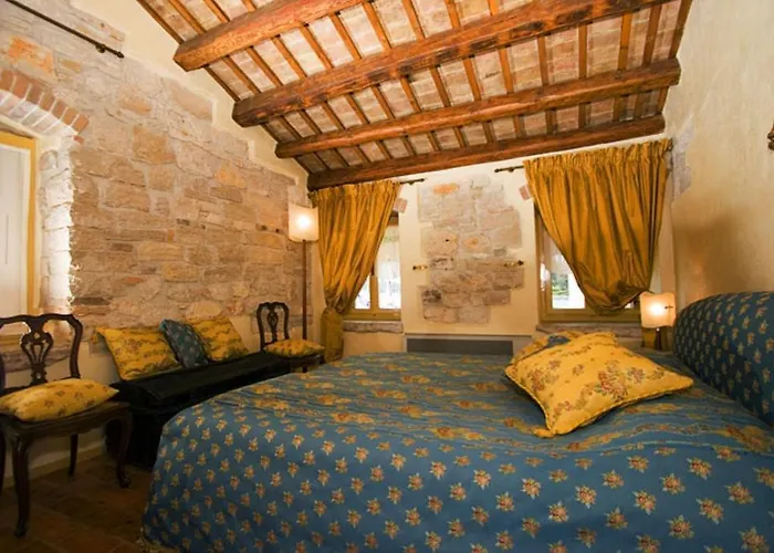 Porta Antica Centro Storico * Ρόβινι